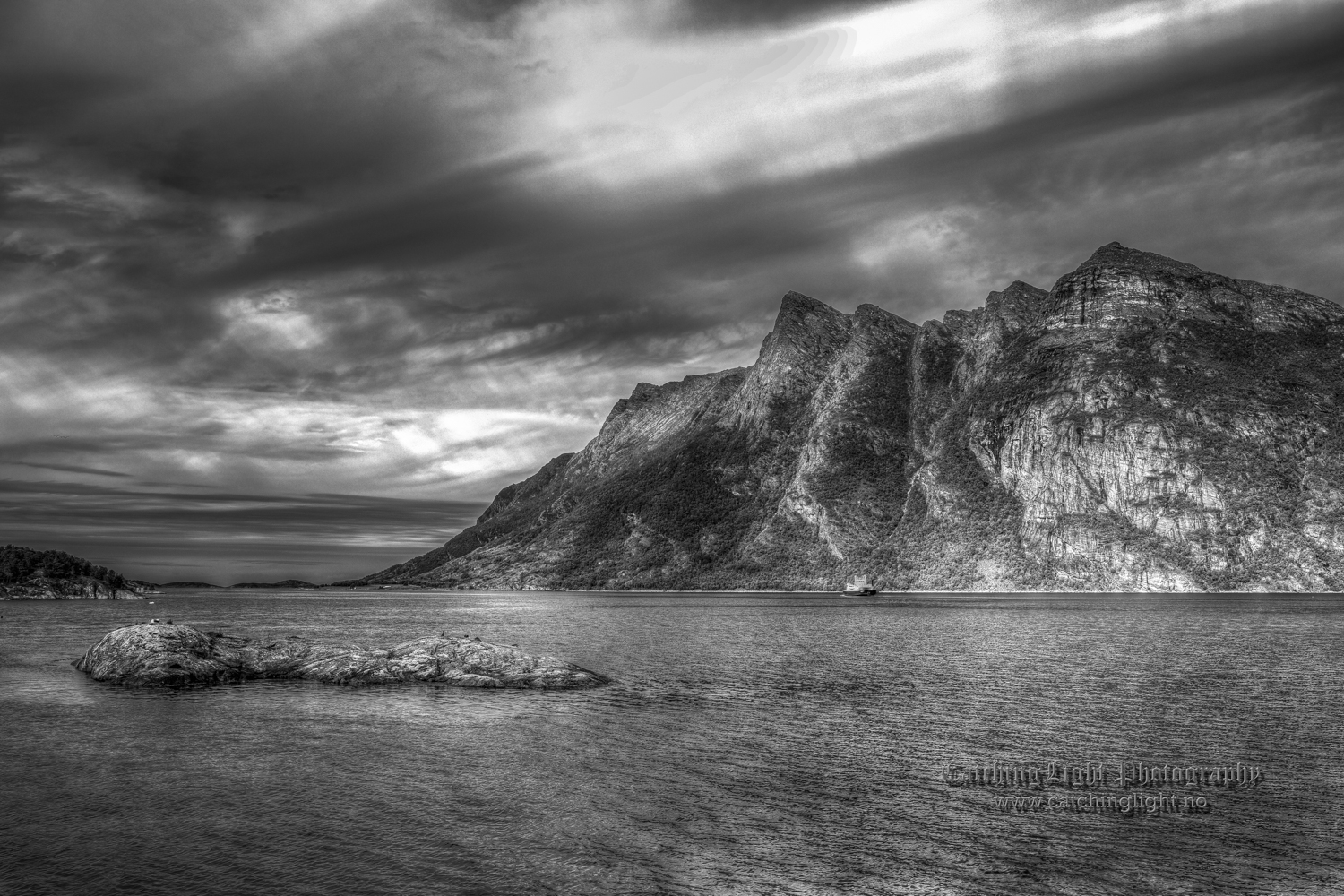 2020 09 02 Misten Fjærkjerringa B&W Resized (1 of 1)